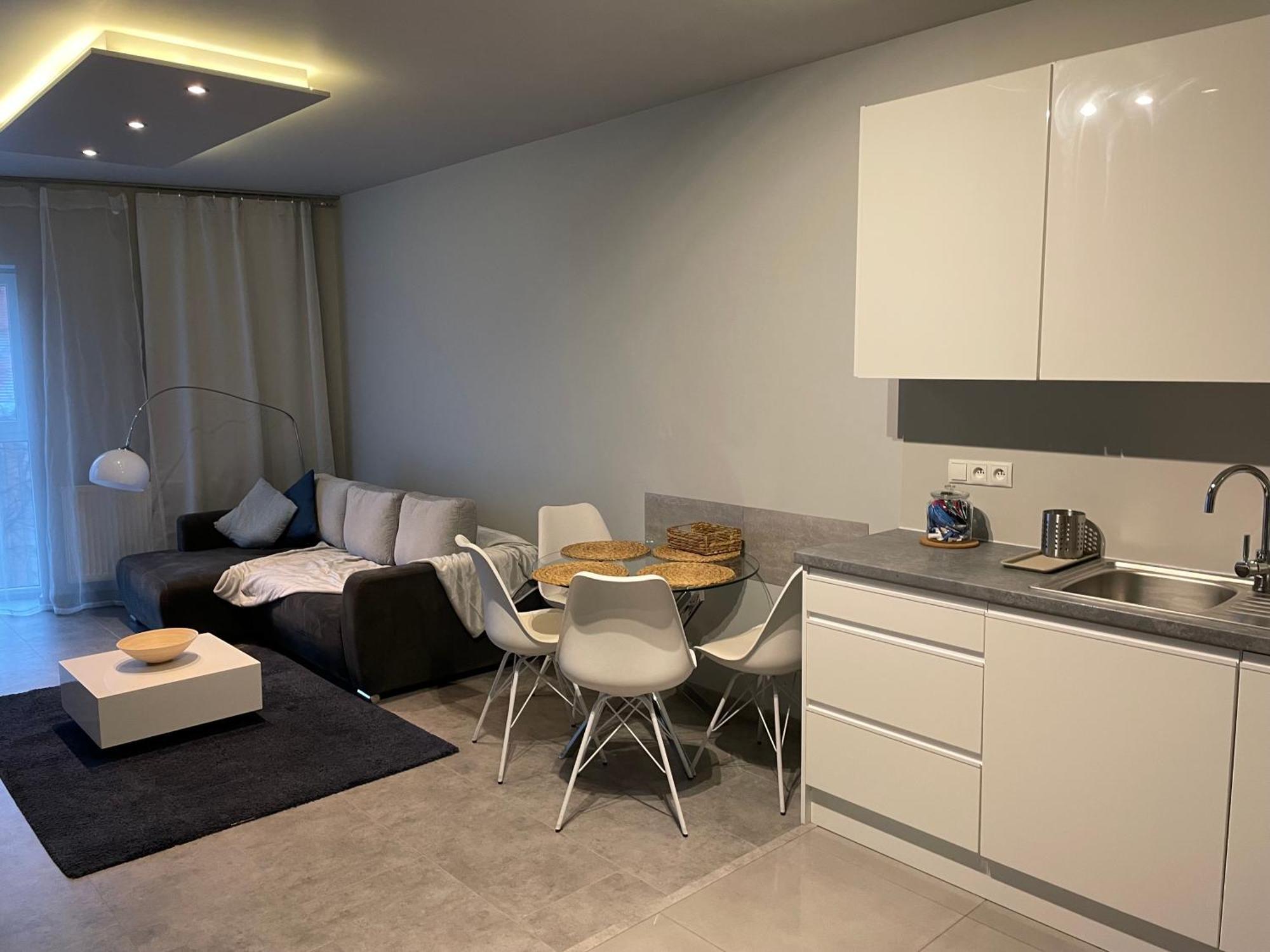 Wenecjanska Comfort Apartment, Free Parking, Self Check-In 24H Poznań Eksteriør billede