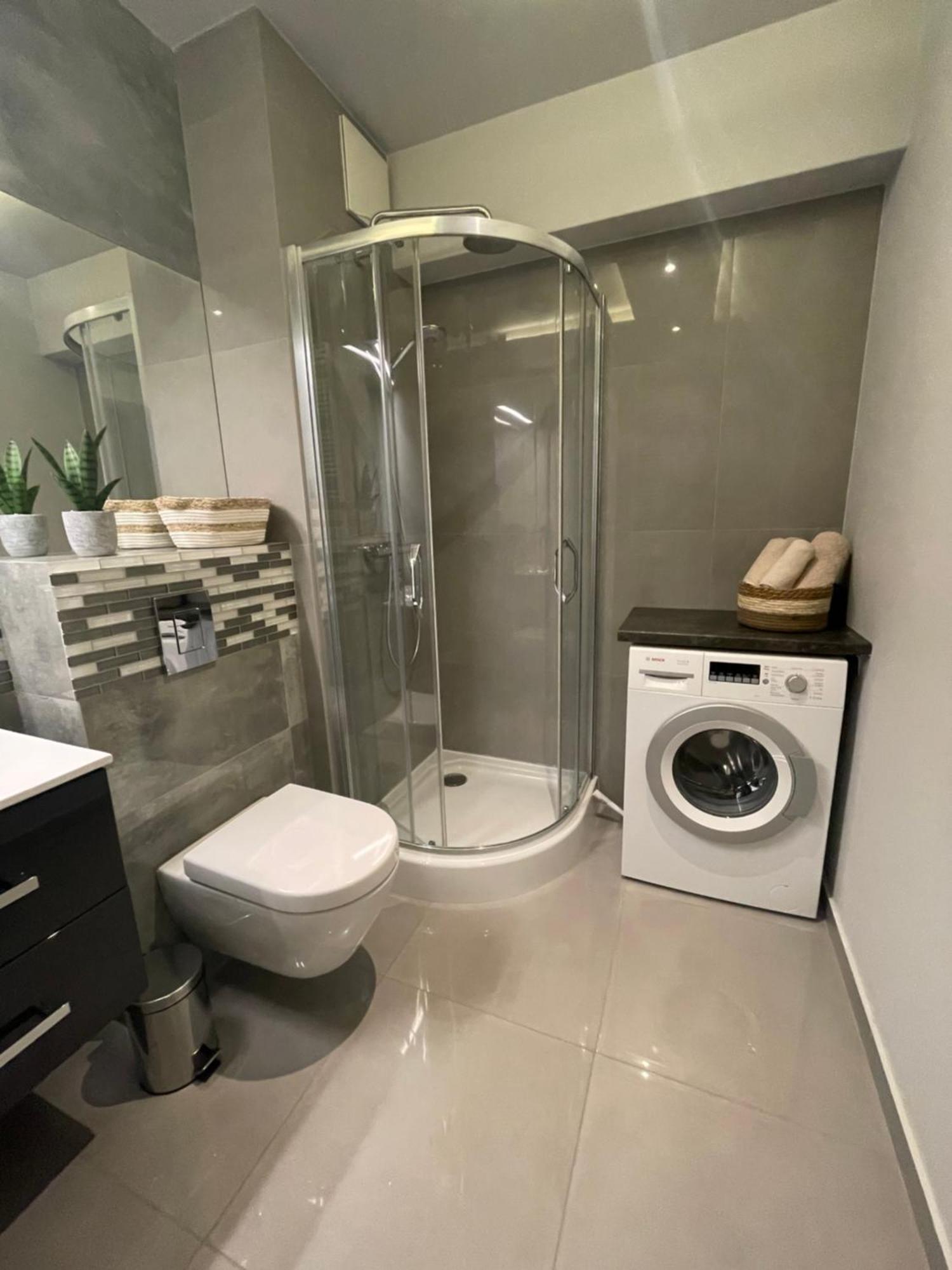 Wenecjanska Comfort Apartment, Free Parking, Self Check-In 24H Poznań Eksteriør billede