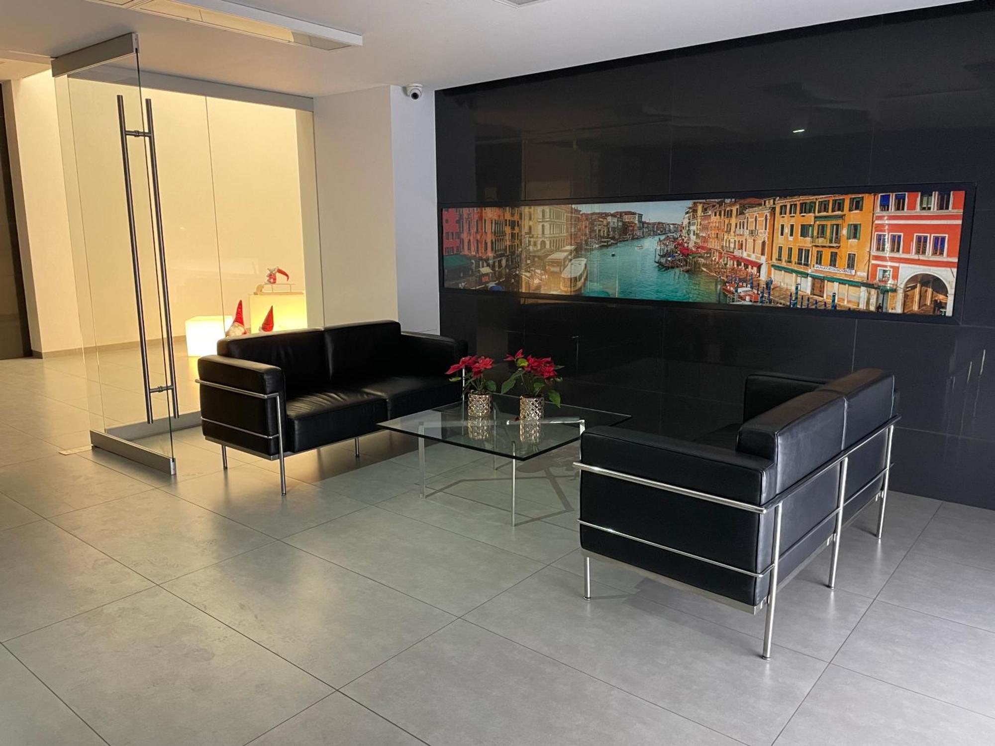 Wenecjanska Comfort Apartment, Free Parking, Self Check-In 24H Poznań Eksteriør billede